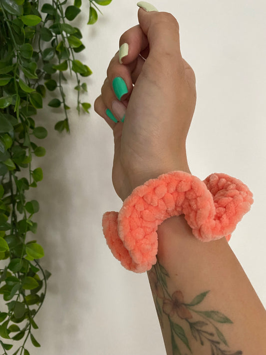 Scrunchie Francie Corail - Medium - chouchous faits main au crochet ✨