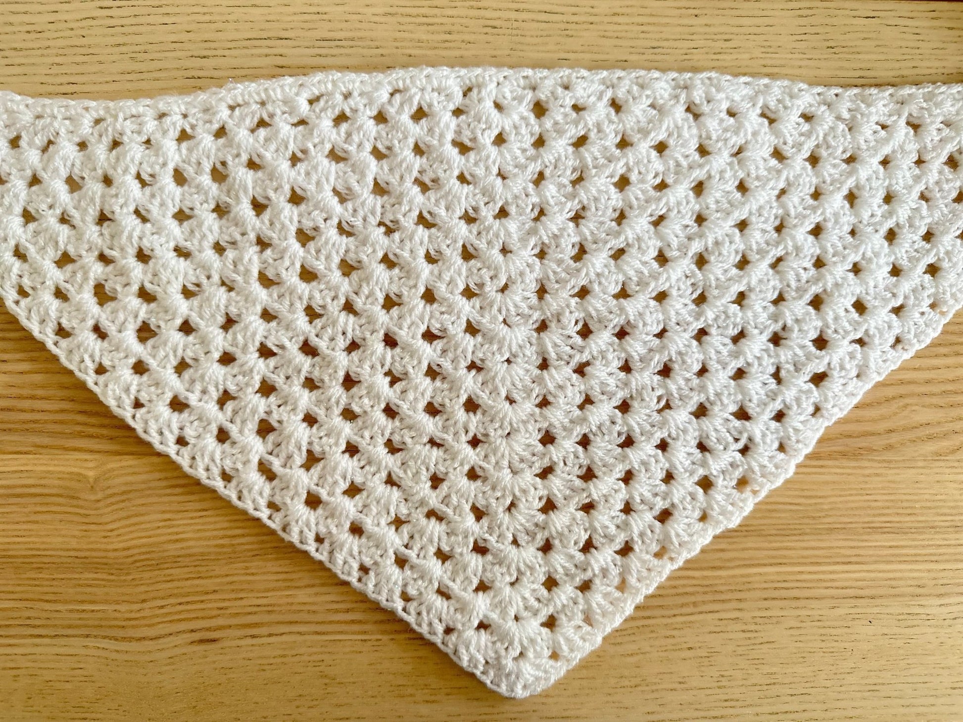 Bandana Sasha Blanc à paillettes - Laine, fait main au crochet 🤍 - Bandana